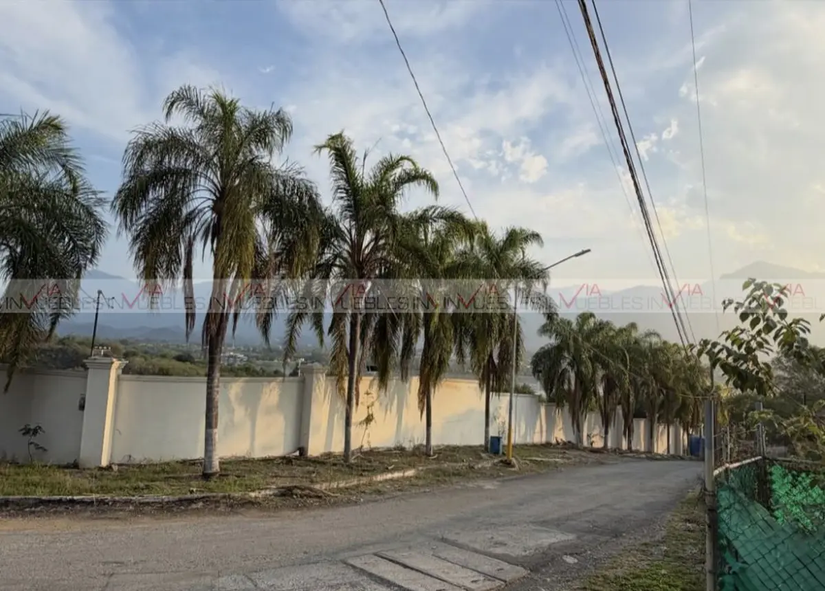 Terreno en venta en El Cercado Centro, Santiago — foto 1 de 9