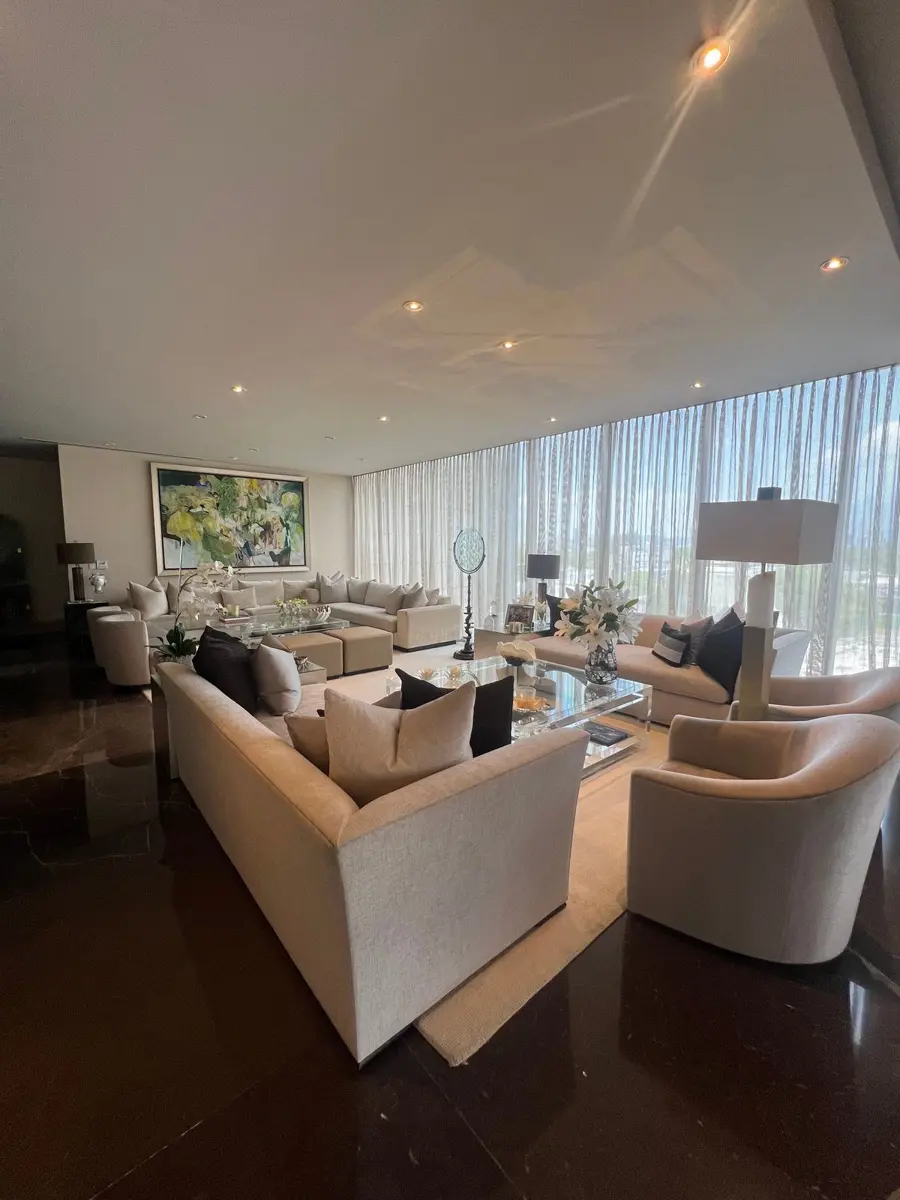 Departamento en venta en Lomas del Valle, San Pedro Garza García — foto 1 de 44