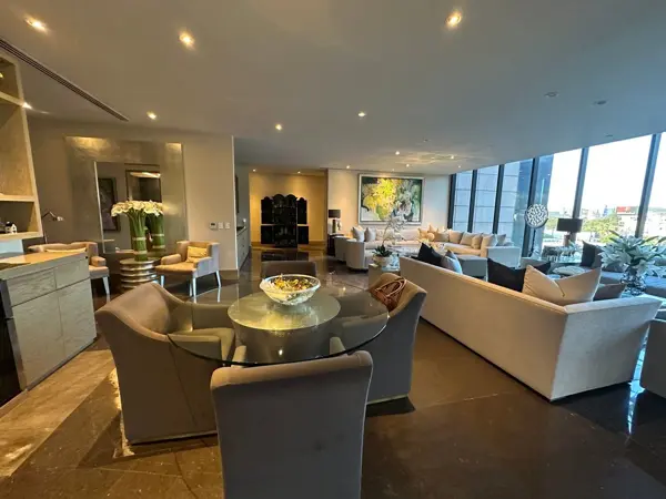 Departamento en venta en Lomas del Valle, San Pedro Garza García — foto 2 de 44