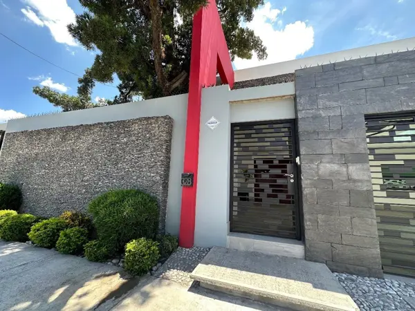 Casa en renta en Del Valle, San Pedro Garza García — foto 2 de 50