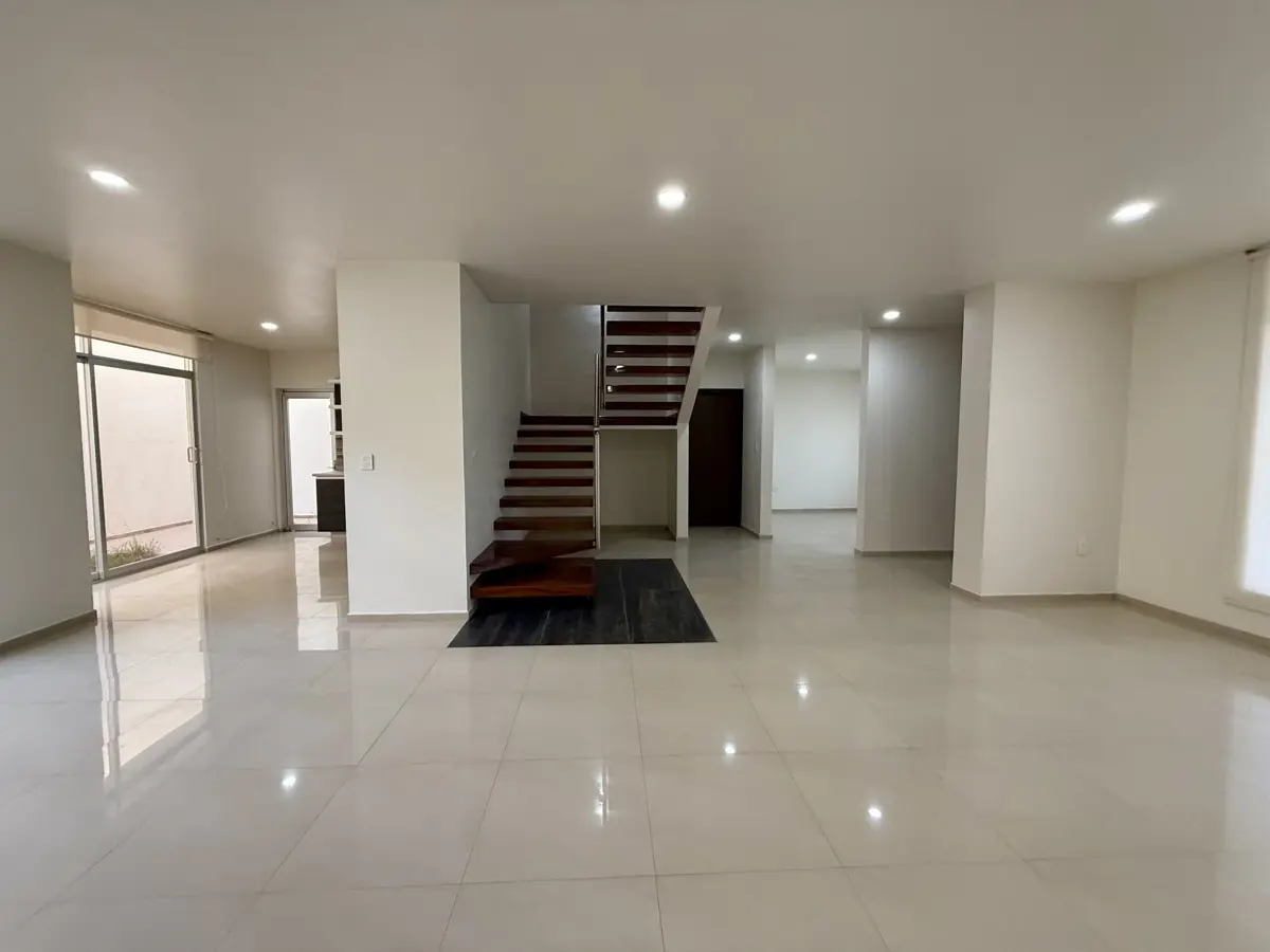 Casa en venta en El Portezuelo, Mineral de la Reforma — foto 1 de 25