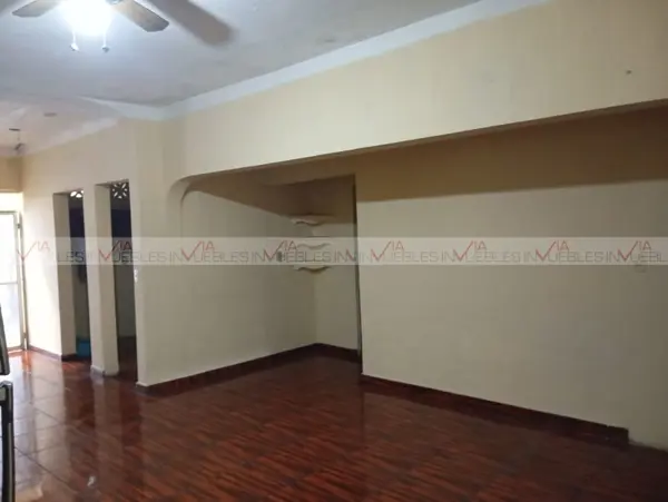 Casa en venta en Jardines de San Nicolas, San Nicolás de los Garza — foto 2 de 17
