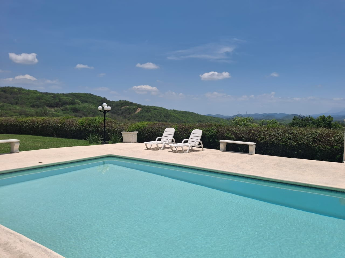 Finca-Rancho en venta en La Colmena, Allende — foto 1 de 10