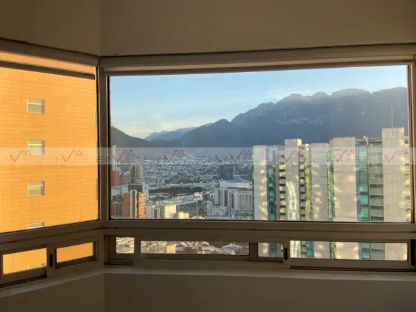 Departamento en renta en Residencial Santa Bárbara, San Pedro Garza García — foto 2 de 12