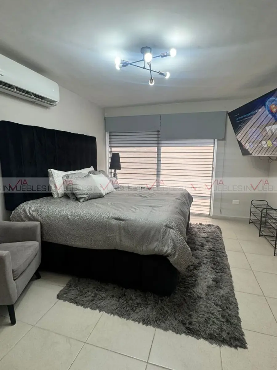 Casa en renta en Arezzo Residencial, García — foto 1 de 17
