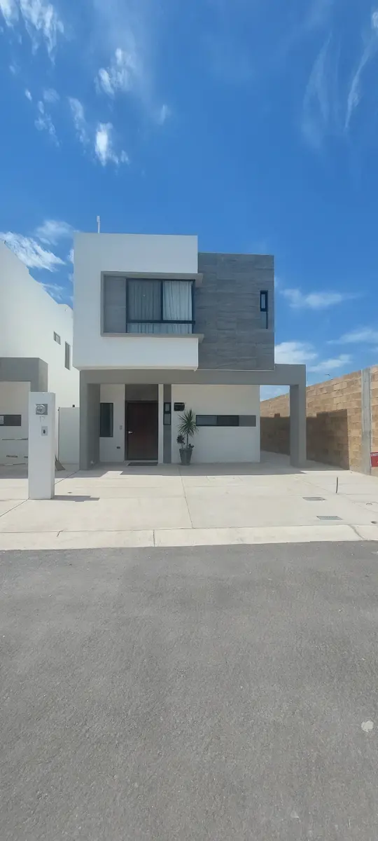 Casa en venta en Residencial las Torres, Torreón — foto 1 de 13