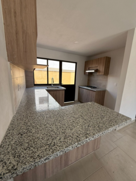 Casa en venta en Parque Industrial León-Bajío, León — foto 2 de 12