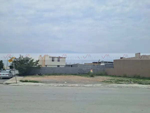 Terreno en renta en Lomas de los Pilares, Cadereyta Jiménez — foto 3 de 15