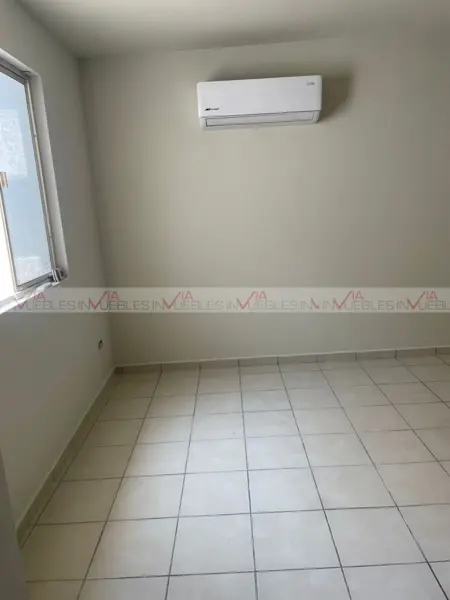 Casa en renta en Quintas de Anahuac, General Escobedo — foto 2 de 9