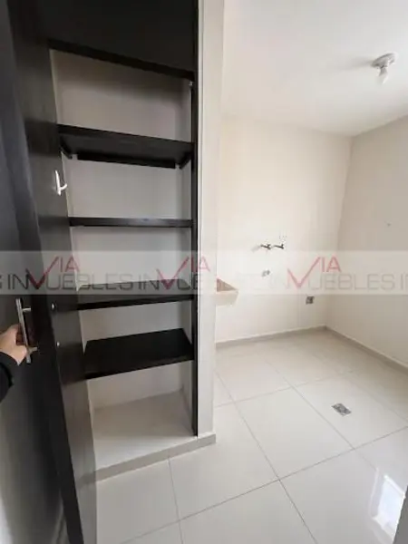 Casa en venta en Cerradas de Cumbres, Monterrey — foto 2 de 15