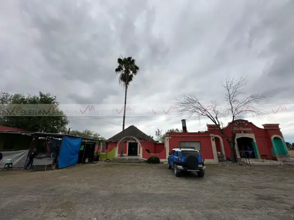 Casa en venta en Cadereyta Jimenez Centro, Cadereyta Jiménez — foto 2 de 8
