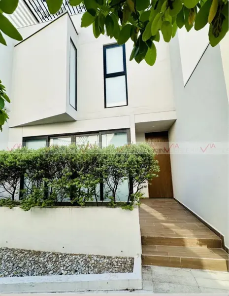 Casa en venta en Jardin de las Torres, Monterrey — foto 2 de 38