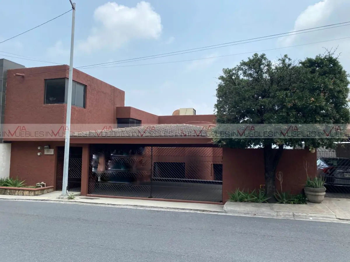 Casa en venta en Residencial Cumbres, Monterrey — foto 1 de 18