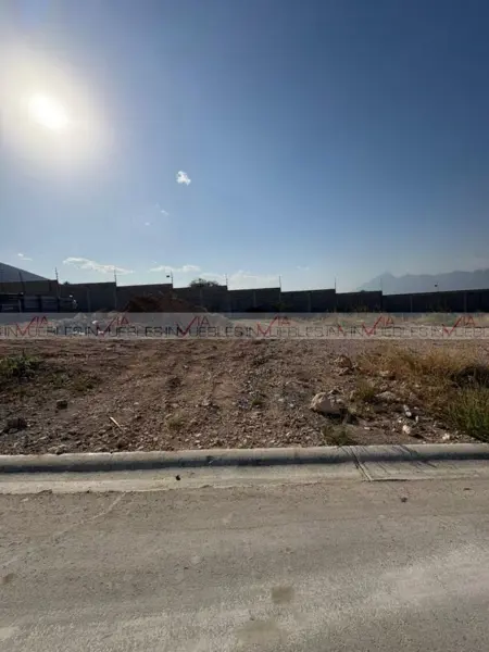 Terreno en venta en La Montaña, García — foto 2 de 8