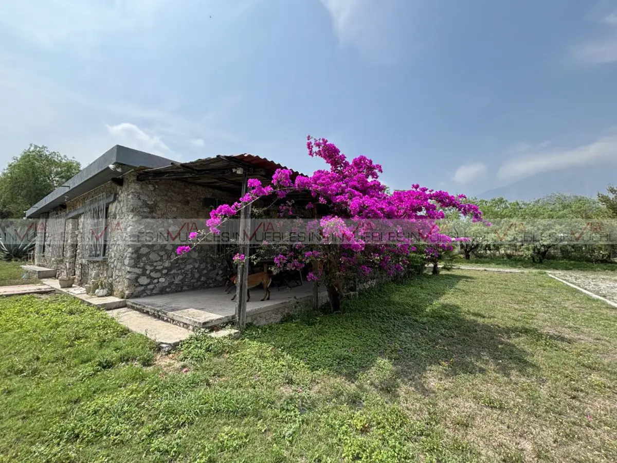 Casa en renta en Privadas la Huasteca, Santa Catarina — foto 1 de 15