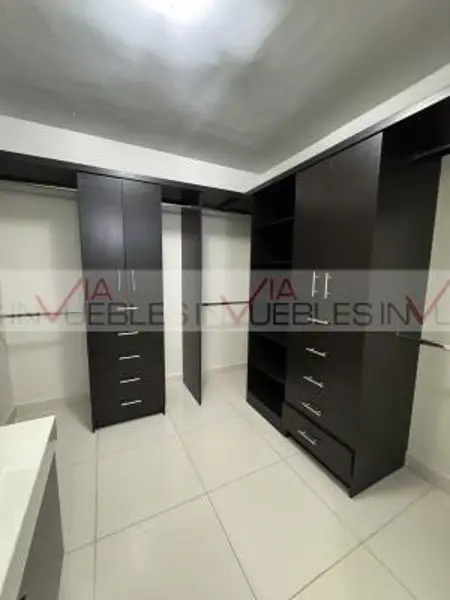 Casa en renta en Cerradas del Parque, Apodaca — foto 3 de 25