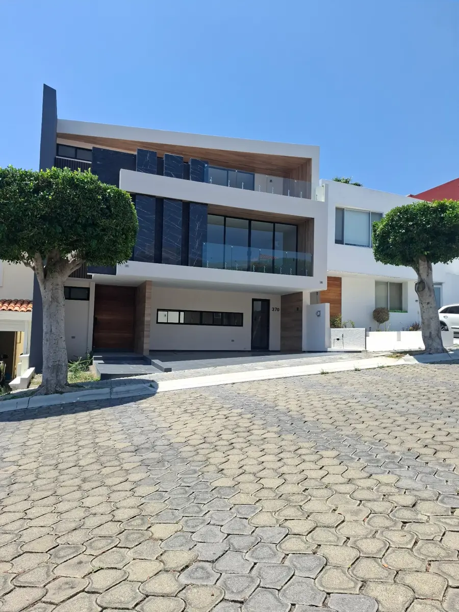 Casa en venta en Lomas de Angelópolis II, San Andrés Cholula — foto 1 de 19