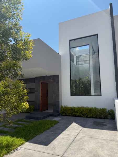 Casa en venta en Cañadas del Arroyo, Corregidora — foto 2 de 29