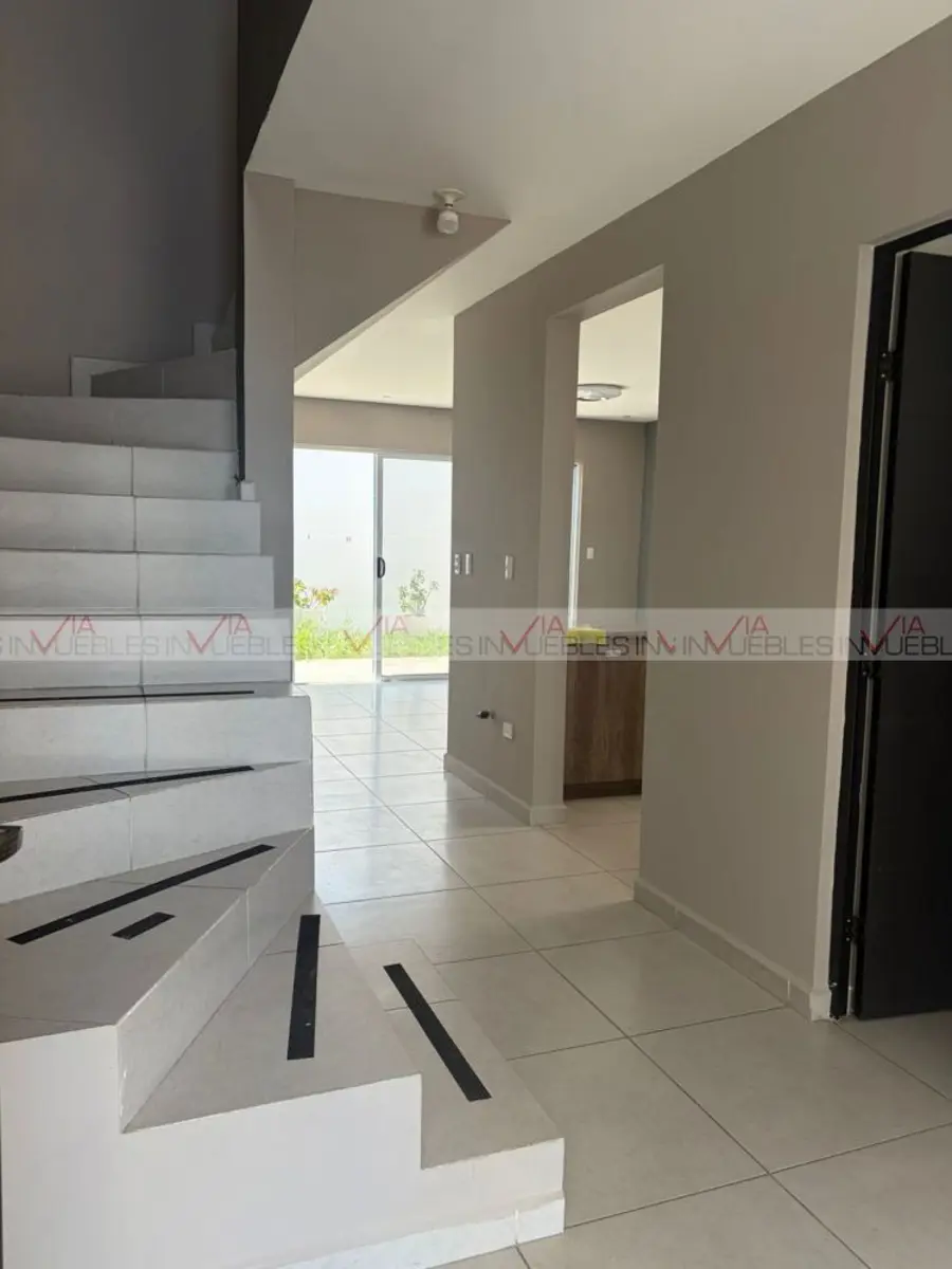 Casa en renta en Alvento, Apodaca — foto 1 de 17
