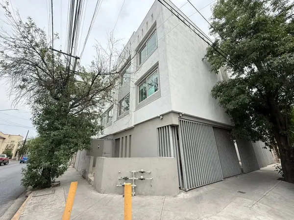 Edificio en venta en Centro, Monterrey — foto 2 de 12