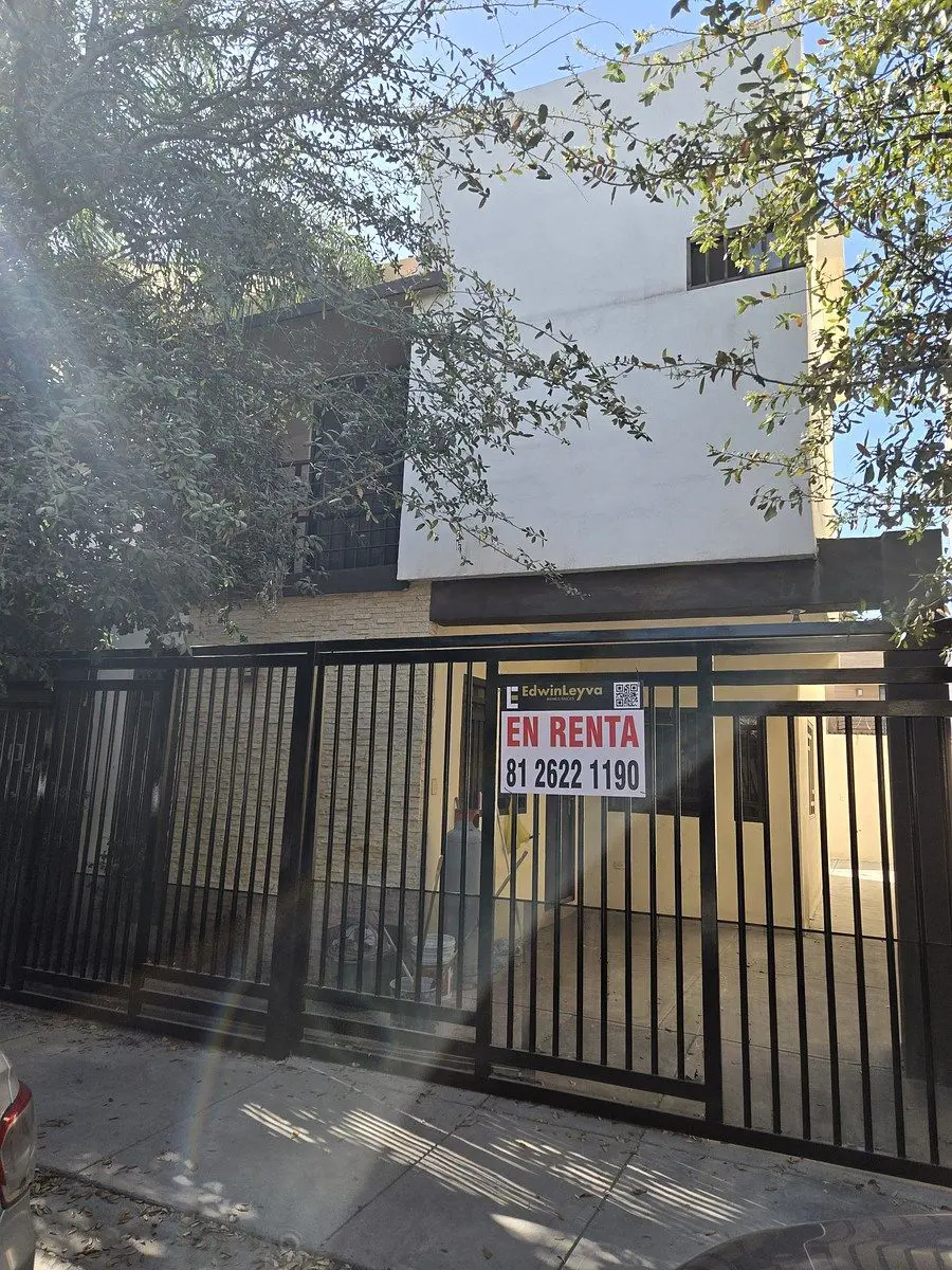 Casa en renta en Calabria Residencial, Apodaca — foto 1 de 20