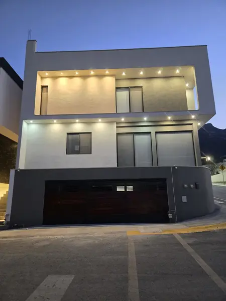 Casa en venta en Cumbres Elite Premier Privadas Alpes y Everest, Monterrey — foto 2 de 27