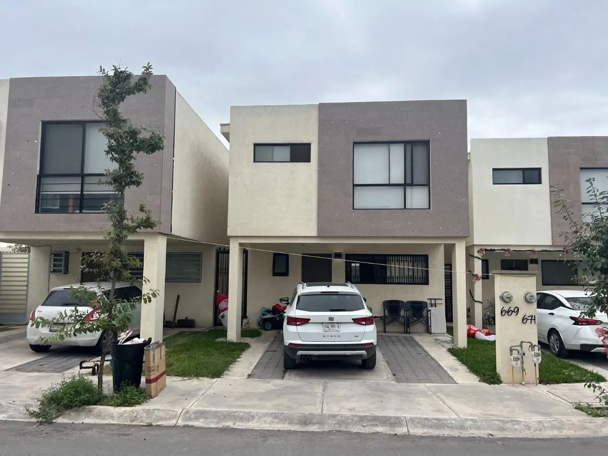 Casa en venta en Ayuccá, García — foto 1 de 15