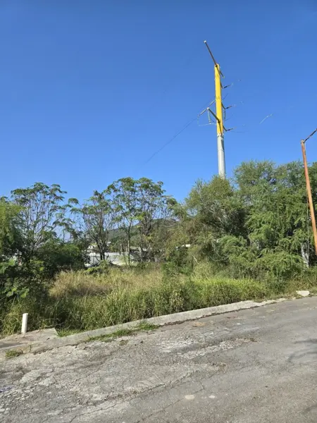 Terreno en venta en Bosques de las Lomas, Santiago — foto 3 de 5