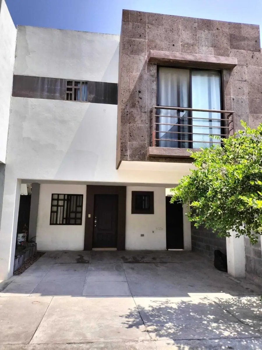 Casa en venta en Altaria Residencial, Apodaca — foto 1 de 10