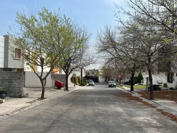 Casa en venta en Pedregal de San Agustín, General Escobedo — foto 2 de 12