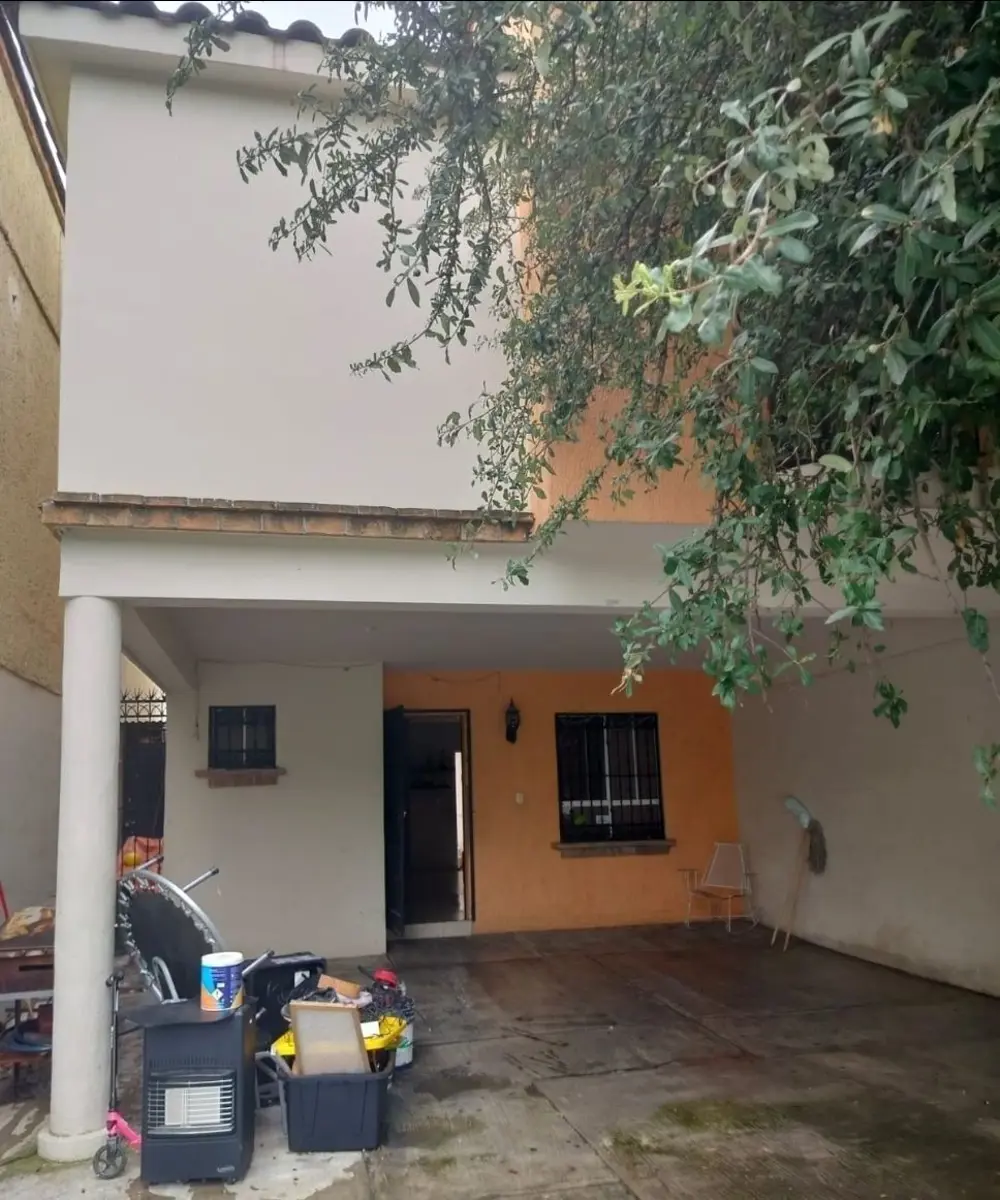 Casa en venta en Privada San Carlos, Guadalupe — foto 1 de 9