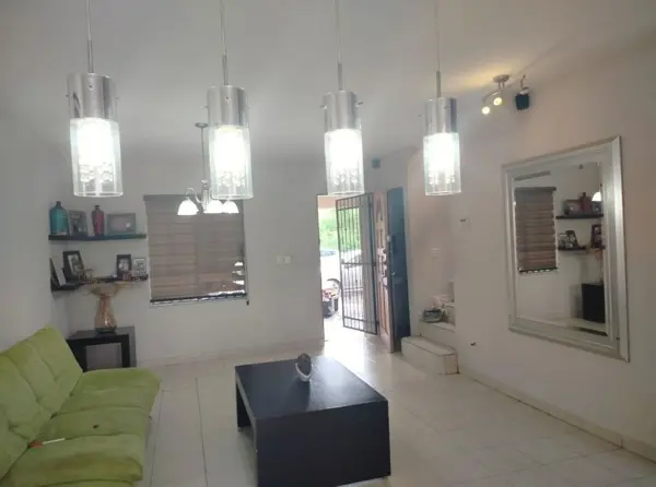 Casa en venta en Privada San Carlos, Guadalupe — foto 2 de 9