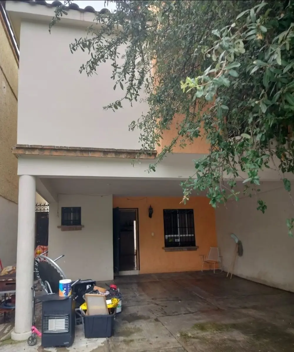 Casa en venta en Privada San Carlos, Guadalupe — foto 1 de 9
