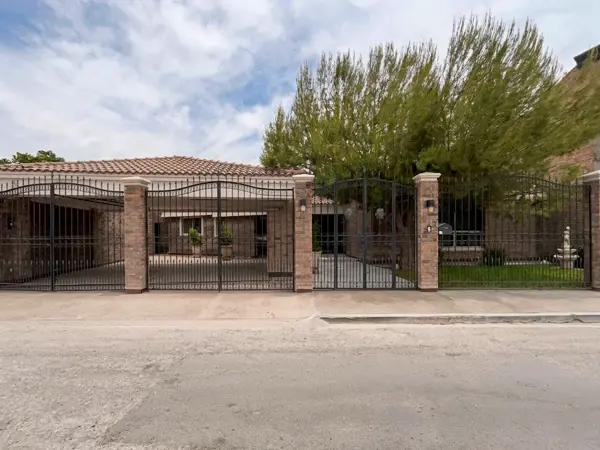 Casa en venta en Campestre La Rosita, Torreón. Equipada y con mas de 637 mts² de terreno