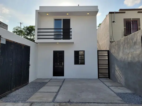 Casa en VENTA en RESIDENCIAL ZIRANDARO en Juárez NL Casa en VENTA en RESIDENCIAL ZIRANDARO en Juárez NL