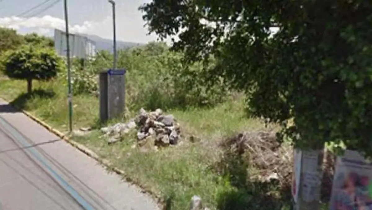 Terreno en venta en Lomas de Ahuatlán, Cuernavaca — foto 1 de 5