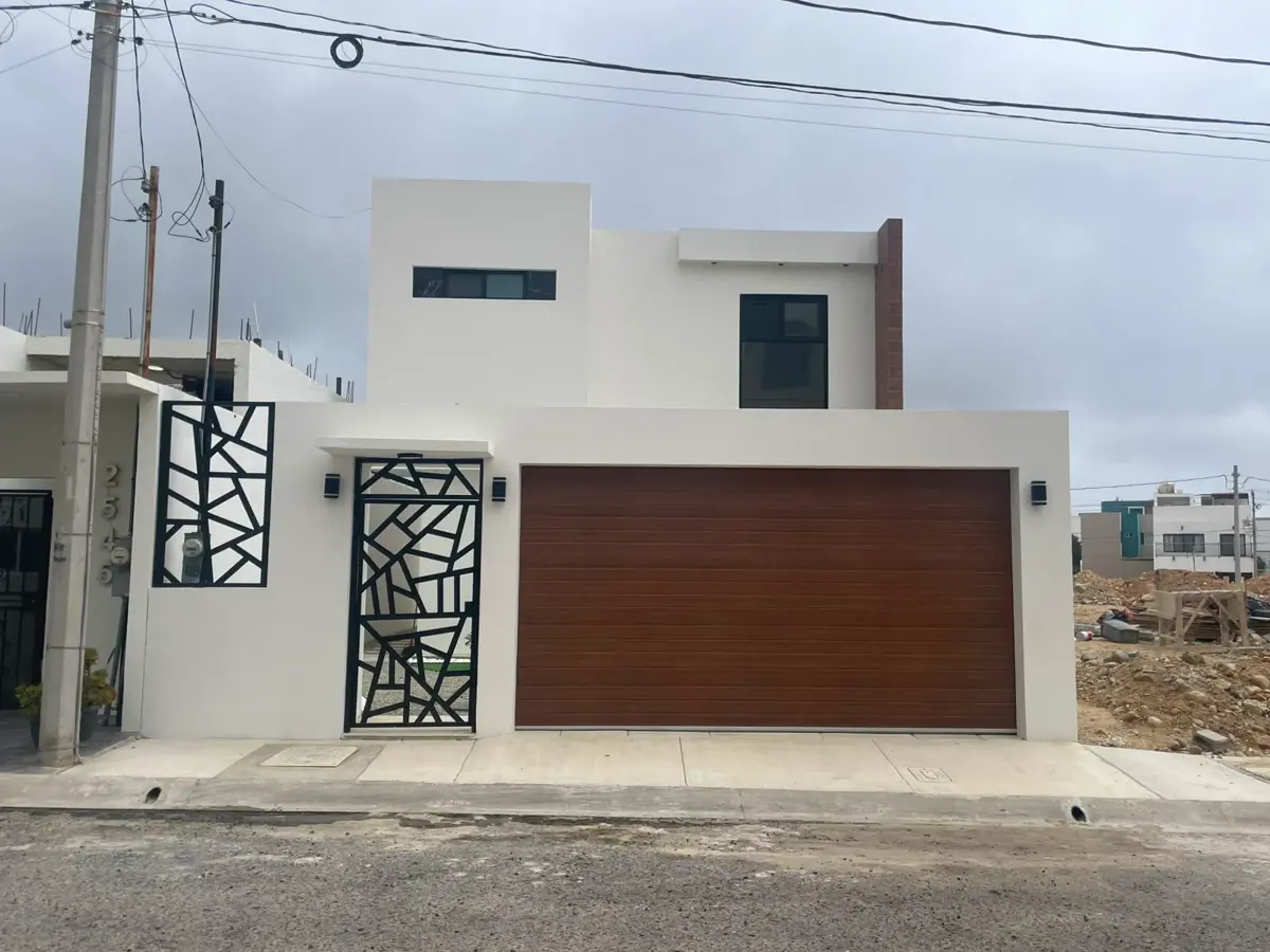 Casa en venta en La Jolla, Tijuana — foto 1 de 14