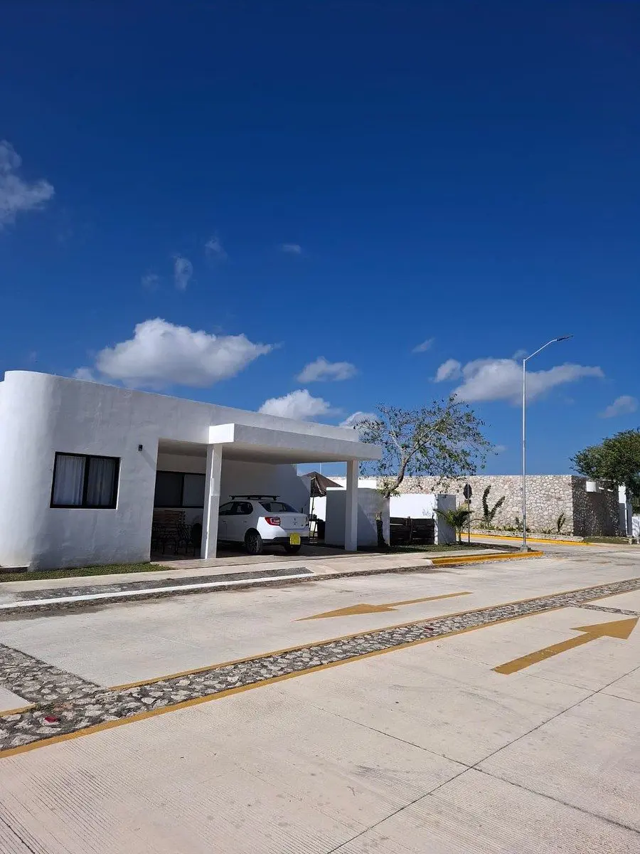 Casa en venta en Sitpach, Mérida — foto 1 de 44
