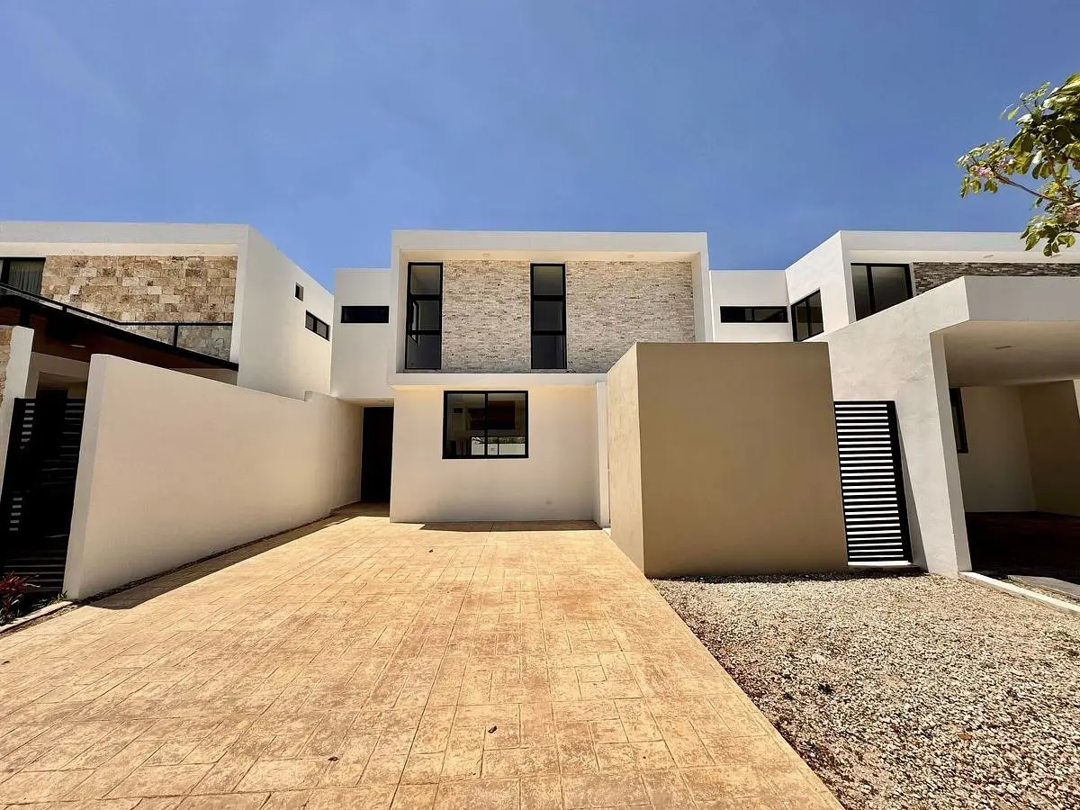 Casa en venta en Conkal, Conkal — foto 1 de 32