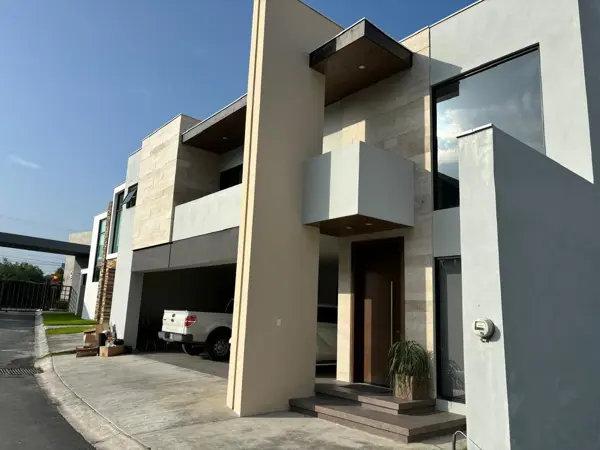 Casa en renta en Yerbaniz, Santiago — foto 2 de 5