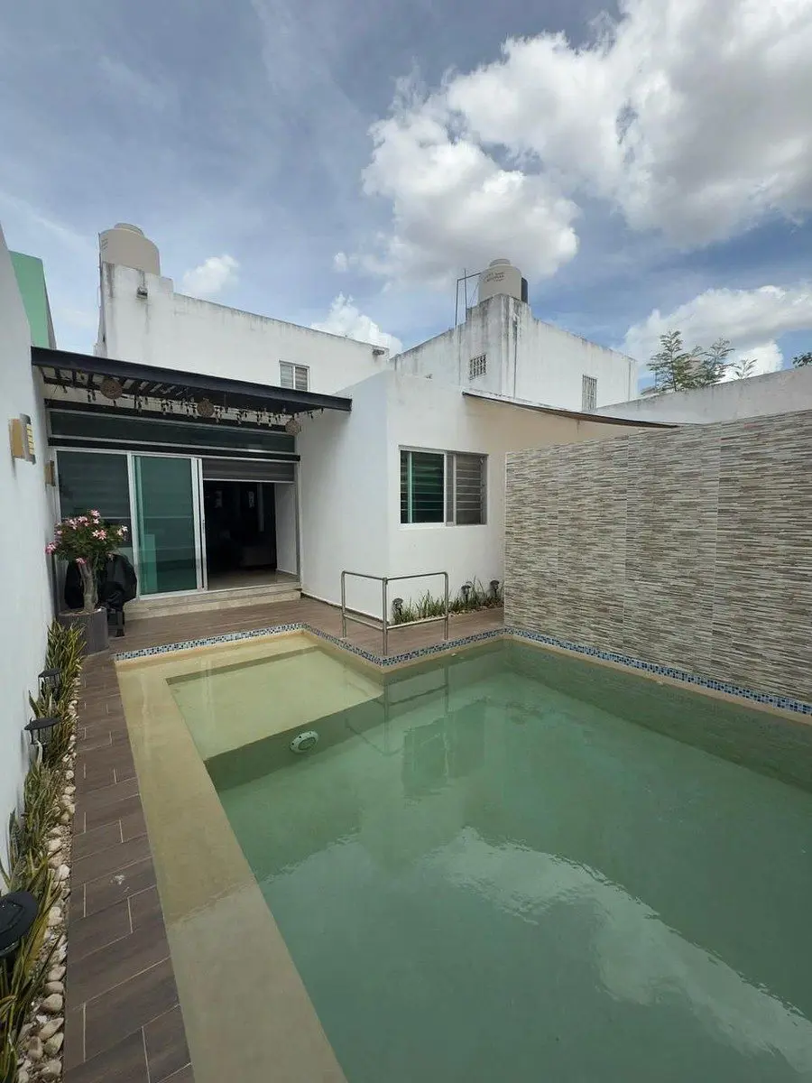 Casa en venta en Jardines del Norte, Mérida — foto 1 de 45