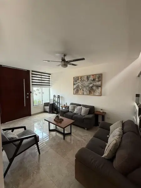 Casa en venta en Jardines del Norte, Mérida — foto 3 de 45