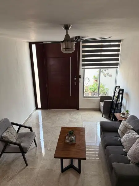 Casa en venta en Jardines del Norte, Mérida — foto 2 de 45