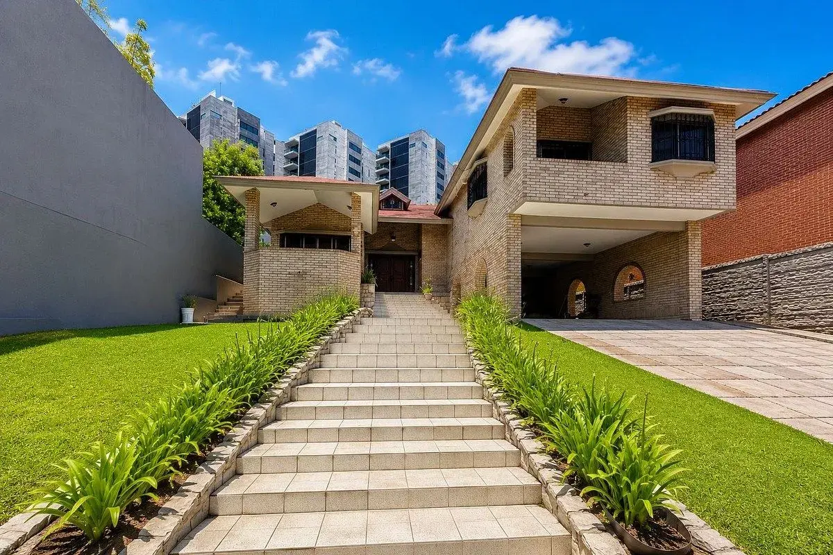 Casa en venta en Carrizalejo, San Pedro Garza García — foto 1 de 21