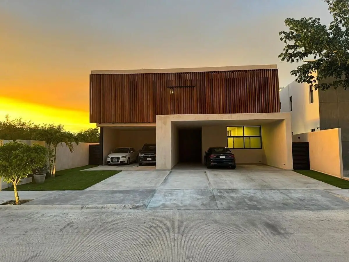 Casa en venta en Komchen, Mérida — foto 1 de 24