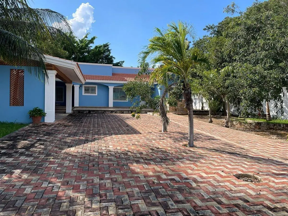 Casa en venta en Chichi Suarez, Mérida — foto 1 de 28