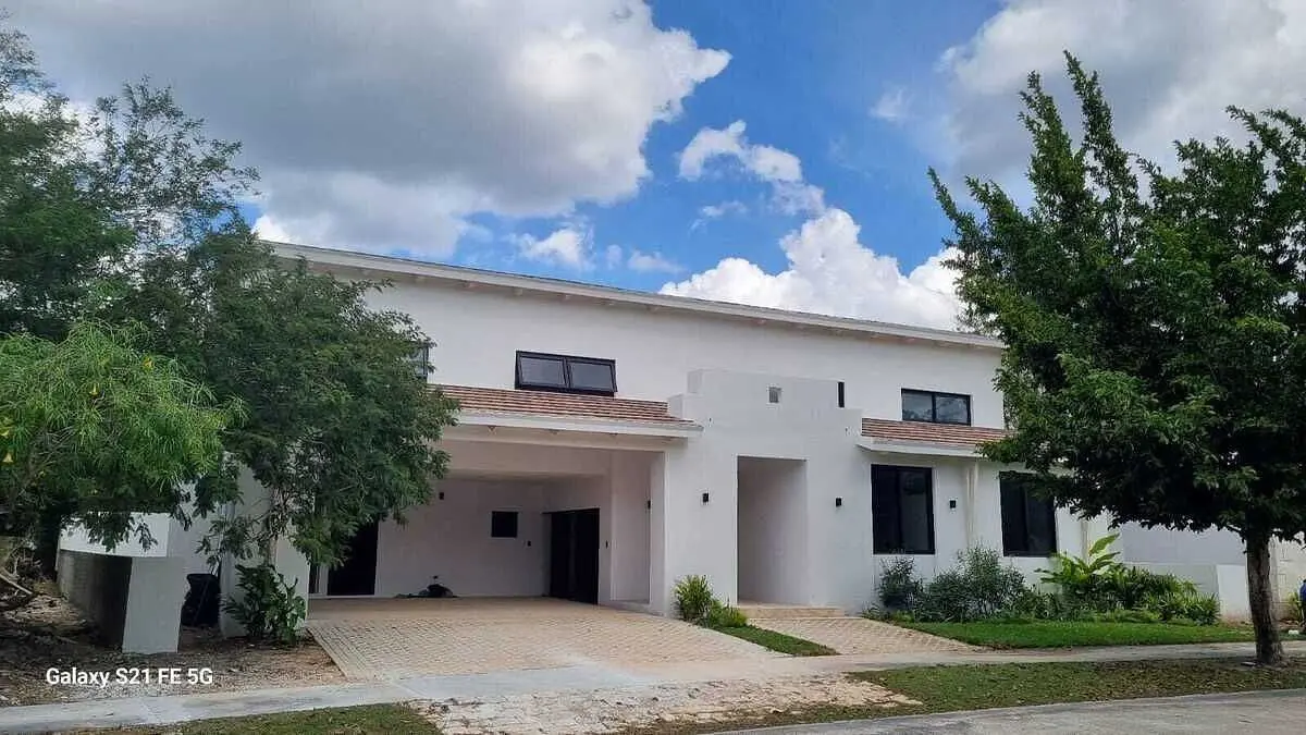 Casa en venta en Yucatán Country Club, Mérida — foto 1 de 40