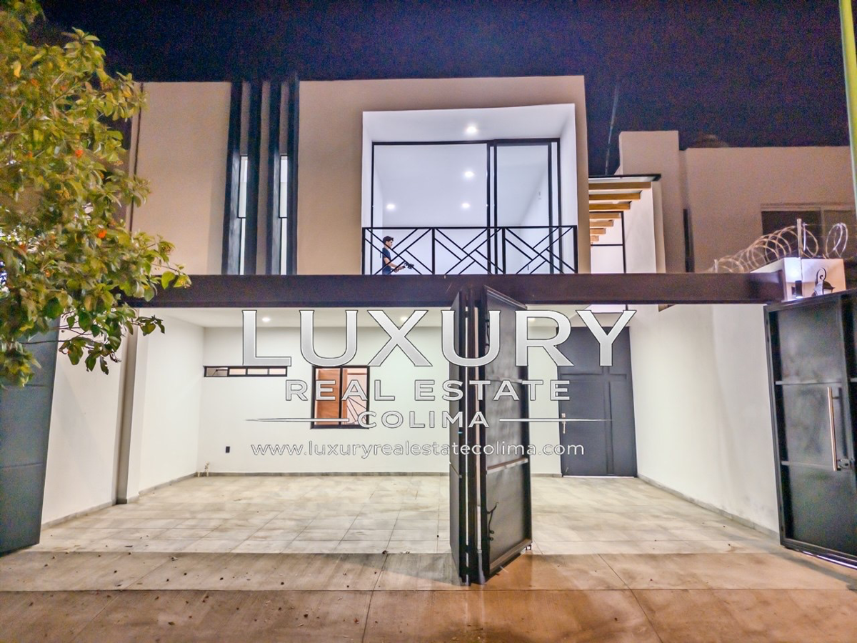 Casa en venta en Colinas del Real, Villa de Álvarez — foto 1 de 25