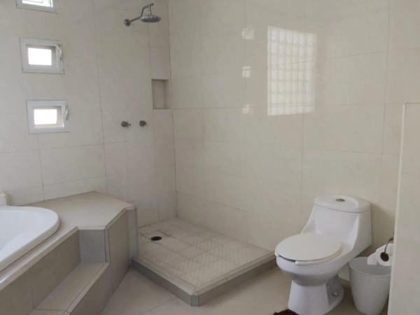 Casa en venta en Lomas de Gran Jardin, León — foto 3 de 14