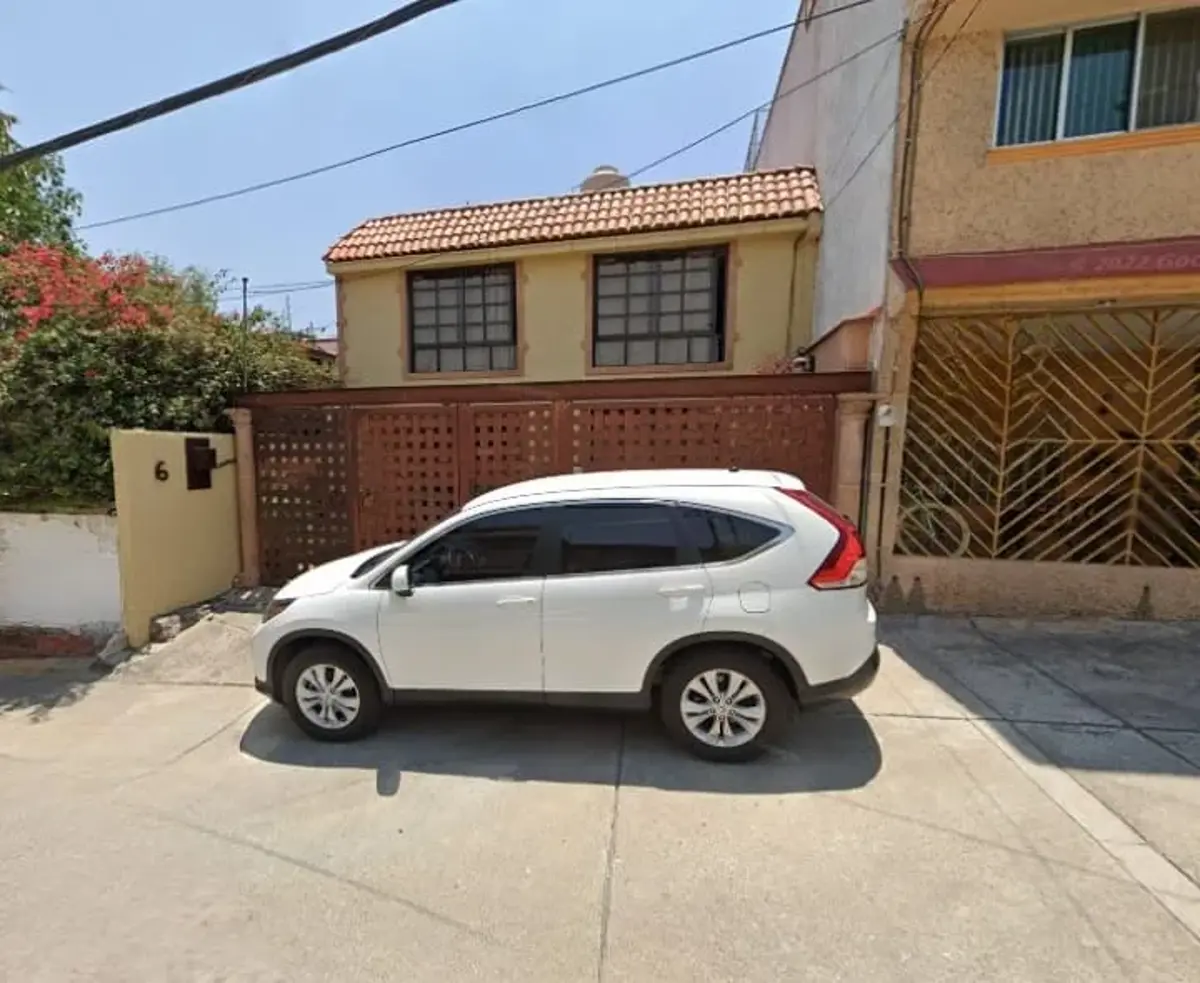 Casa en venta en Ciudad Satelite, Naucalpan de Juárez — foto 1 de 10
